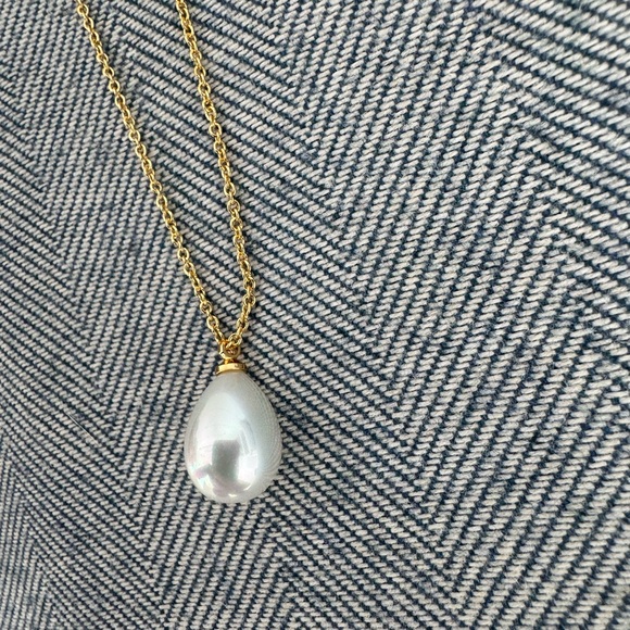 NWOT Tuckernuck Faux Pearl Pendant Necklace - Picture 5 of 6